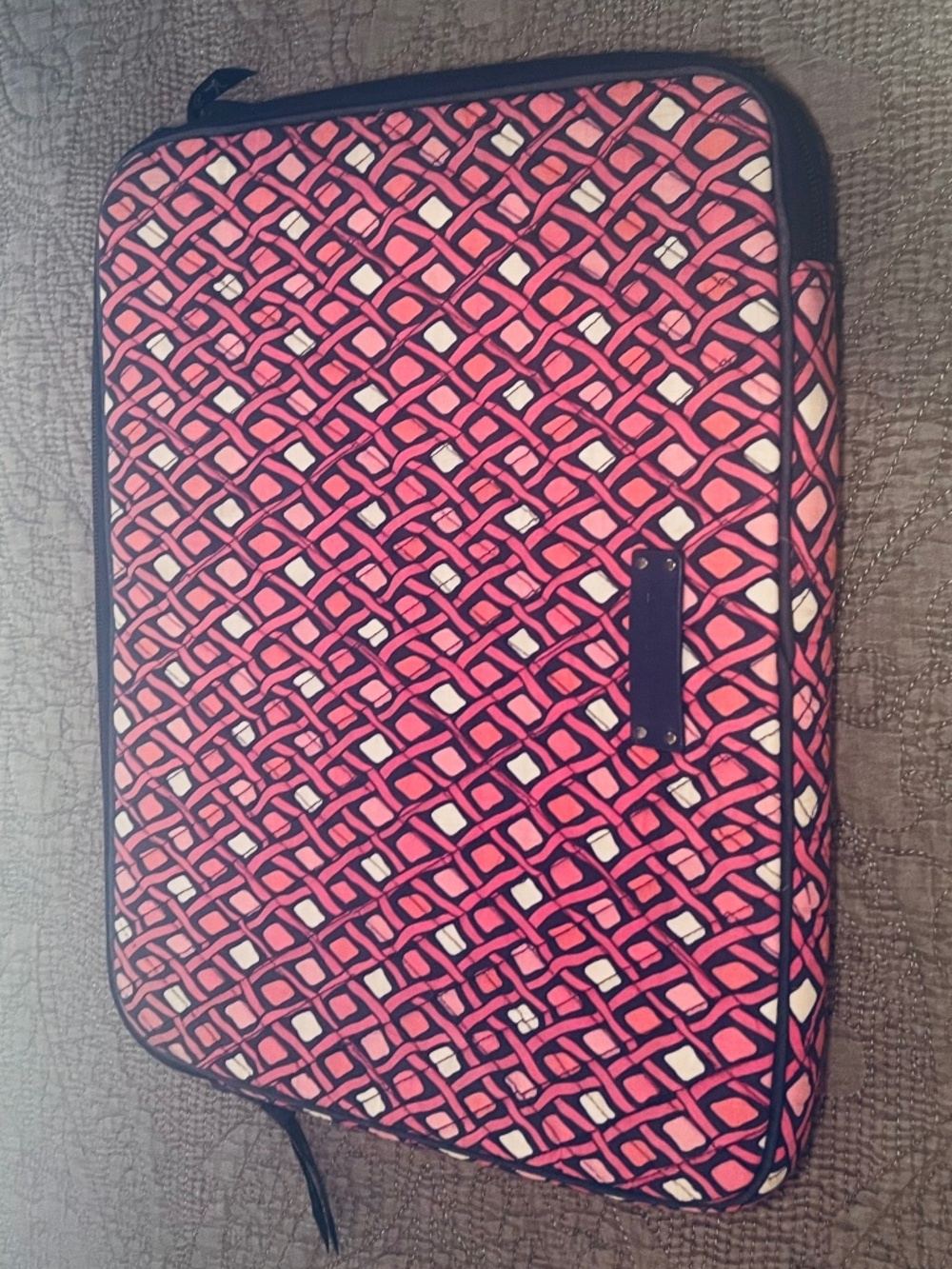 Vera Bradley Quilted Katalina Pattern Zipper Laptop Case 11x14 Pink & Blue